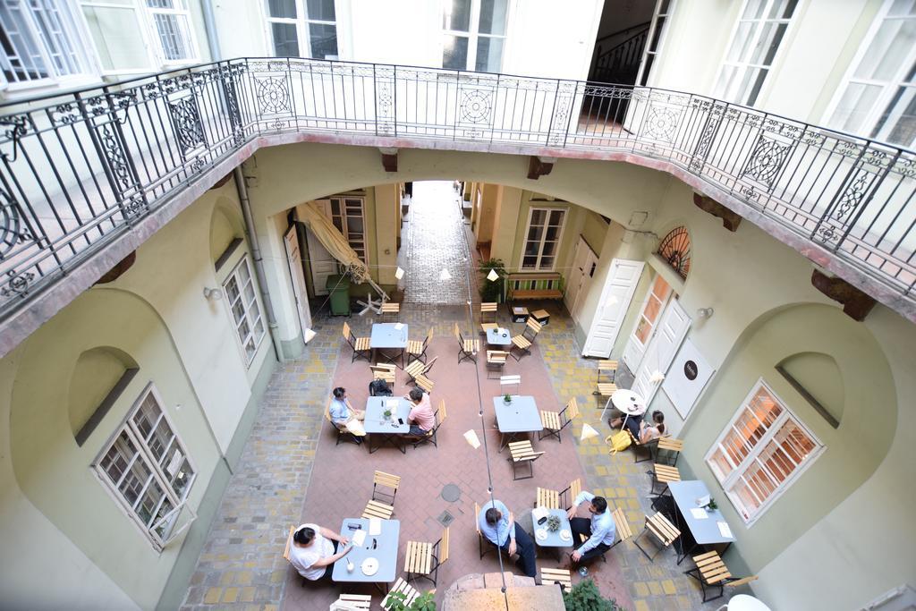 Standard Apartment By Hi5 - Muzeum 5 Budapest Eksteriør bilde