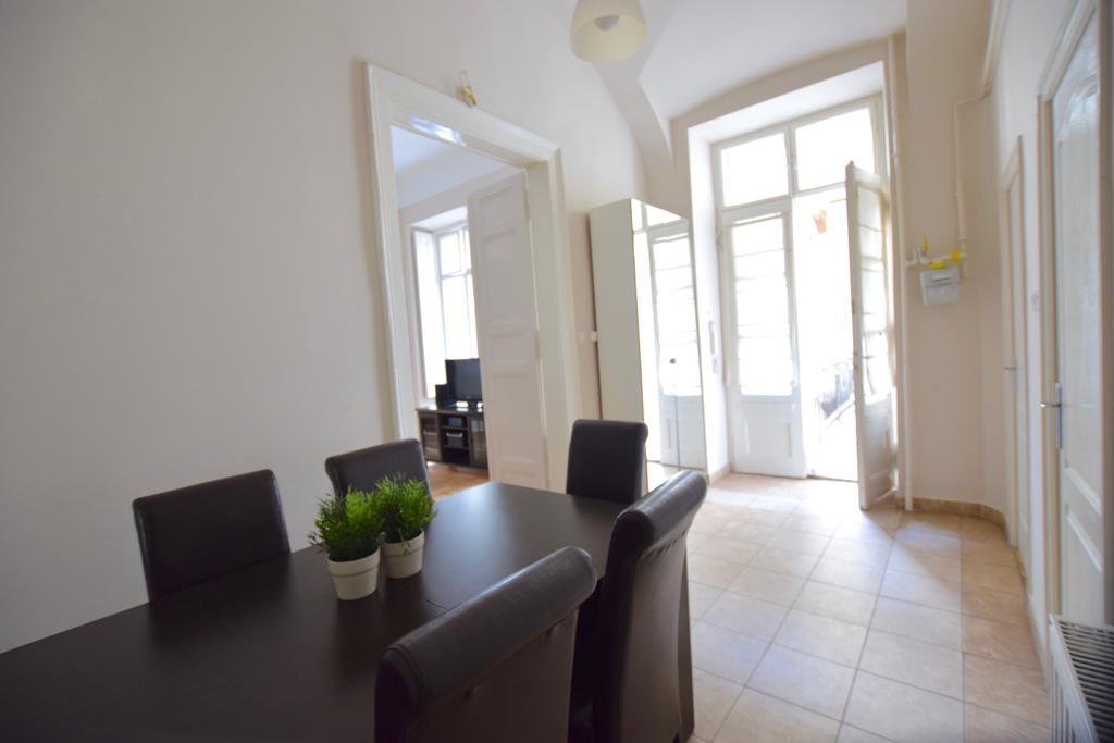 Standard Apartment By Hi5 - Muzeum 5 Budapest Eksteriør bilde
