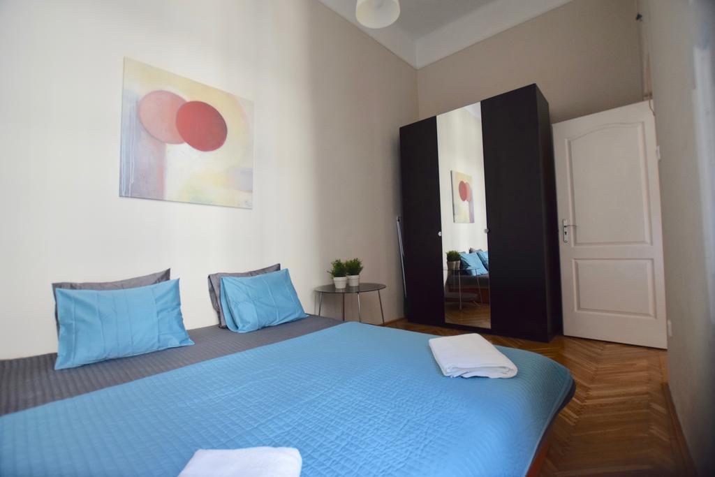 Standard Apartment By Hi5 - Muzeum 5 Budapest Eksteriør bilde